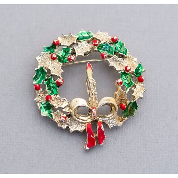 Vintage Christmas Wreath Candle Mistletoe Art Nouveau Advent Wreath Brooch - C1 - Picture 1 of 2